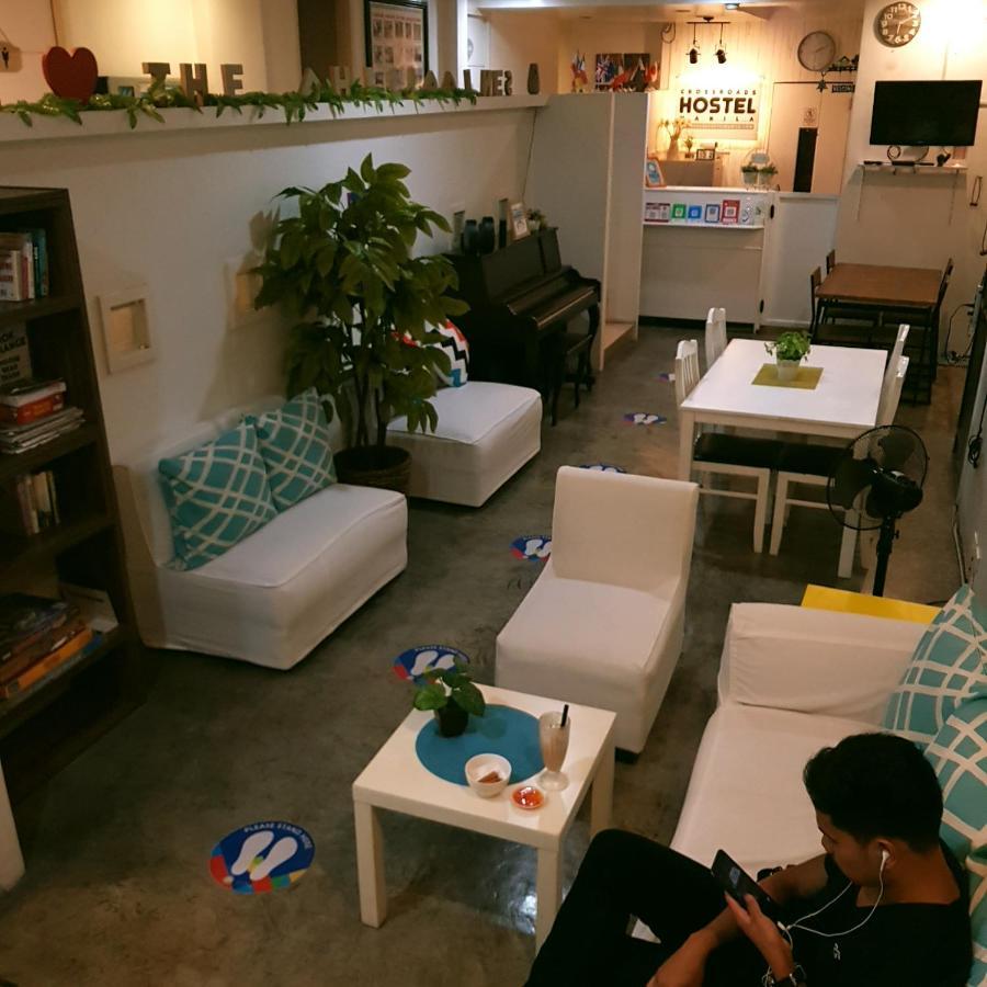 Crossroads Hostel Manila Mandaluyong Ngoại thất bức ảnh