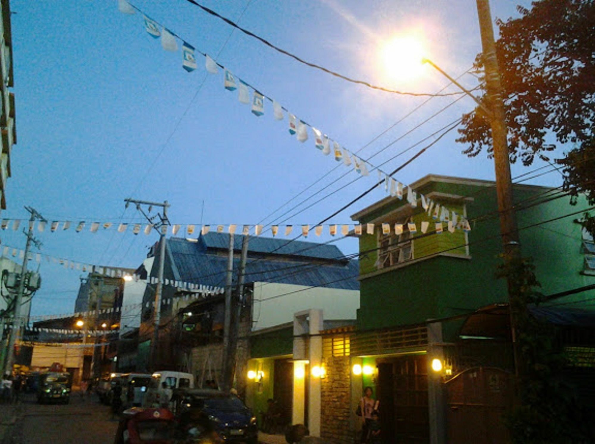 Crossroads Hostel Manila Mandaluyong Ngoại thất bức ảnh